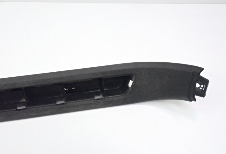 MOULURE SEUIL SEUIL DROITE NOIRE AUDI Q7 4L0853370