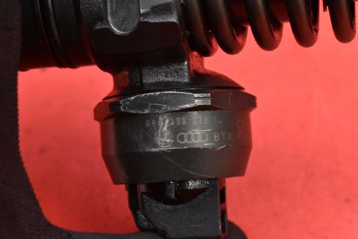 INJECTEUR INJECTEUR DE POMPE 045130073T VW POLO 4 IV 9N 1.4 TDI 75 KM 01-05