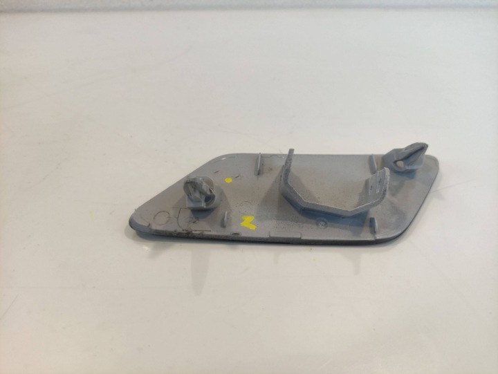 AUDI A3 8V BOUCHON LAVE-GLACE PHARES DROIT AVANT 8V3955276C