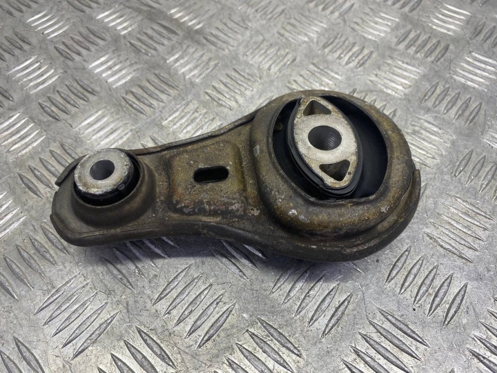 POIGNÉE COUSSIN FIXATION MOTEUR MERCEDES VITO III W447 A4472400110
