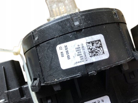 COMMUTATEUR COMPOSITE BANDE VW PASSAT B6 3C0953549A 3C0953653 3C9953507C