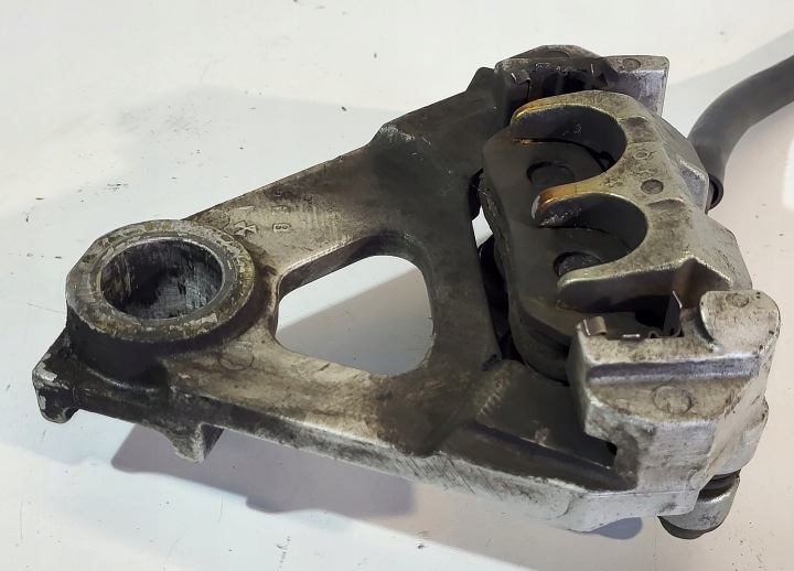 ÉTRIER DE FREIN DE FREIN ARRIÈRE 5EB2580W0000 YAMAHA YZF R6 RJ03 1998-2002R