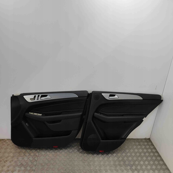 ENSEMBLE SIÈGES MERCEDES-BENZ GLE (W166) A1667207901 31146754 2.1L 150KW