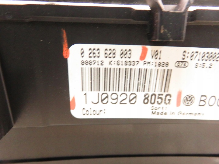 COMPTEUR VW GOLF IV 1.9 TDI 1J0920805G 0263628003