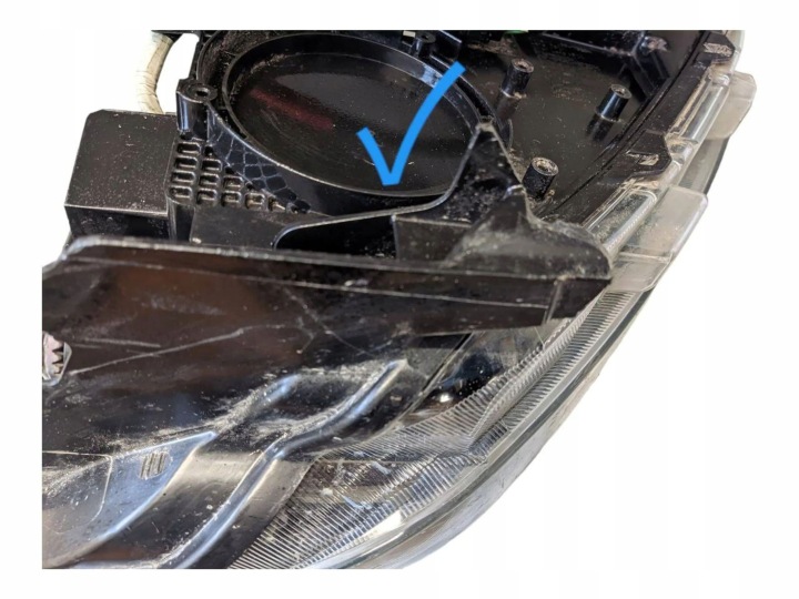 PROJECTEUR AVANT CÔTÉ GAUCHE FORD RANGER EB3B13W030