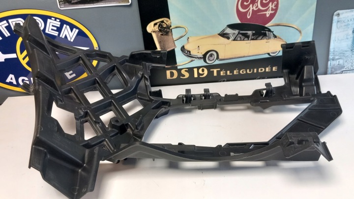 VOLKSWAGEN TIGUAN II GLISSIÈRE SUPPORT PARE-CHOCS AVANT GAUCHE BYDGOSZC 5NA807723A