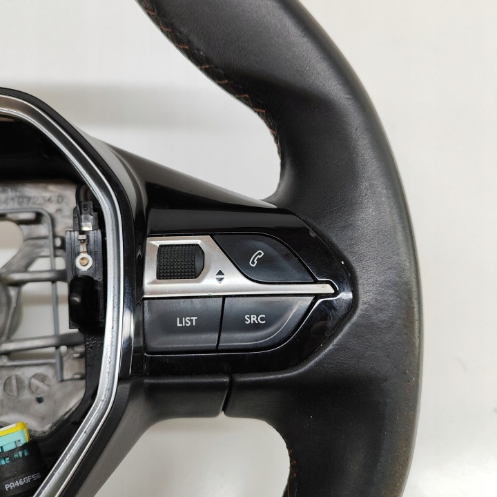 PEUGEOT 3008 II 2017 VOLANT