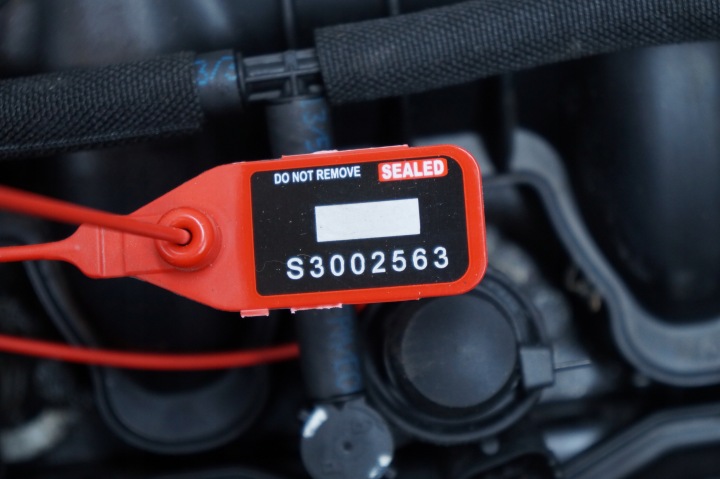 VOLVO V40 II D5204T6 POTEAU MOTEUR ENSEMBLE INJECTEURS 250 MILLE KM COLLECTEUR