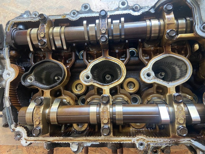 CULASSE MOTEUR SUBARU EZ30 H6 245KM DROITE GAUCHE