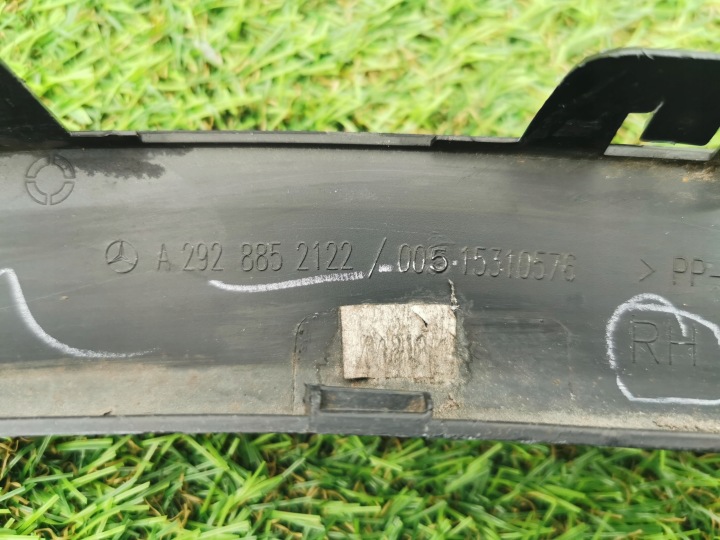 MERCEDES GLE 292 EXTENSION MOULURE ARRIÈRE DROITE