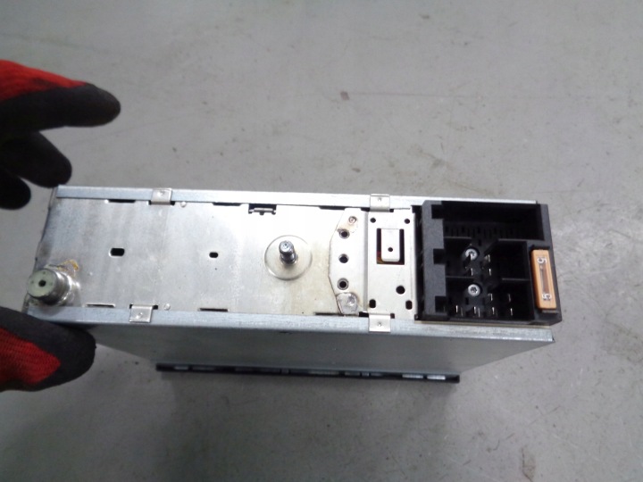 VW RADIO ALPHA 3B0035156 SANS CODE