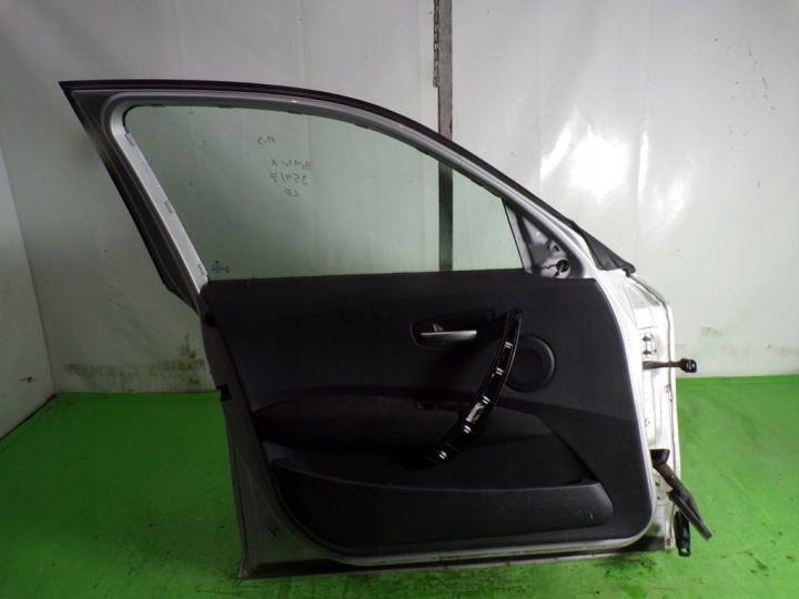 BMW E87 PORTES AVANT GAUCHE 354/7