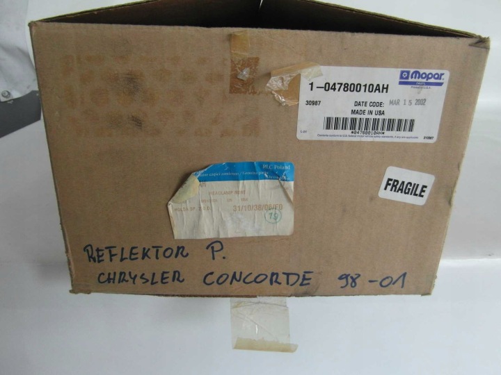 CHRYSLER CONCORDE PHARE DROITE AVANT 04780010AH