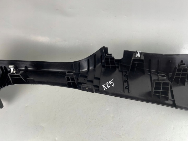 REVÊTEMENT SEUIL ARRIÈRE ARRIÈRE CÔTÉ DROITE RENAULT CLIO V 769535905R