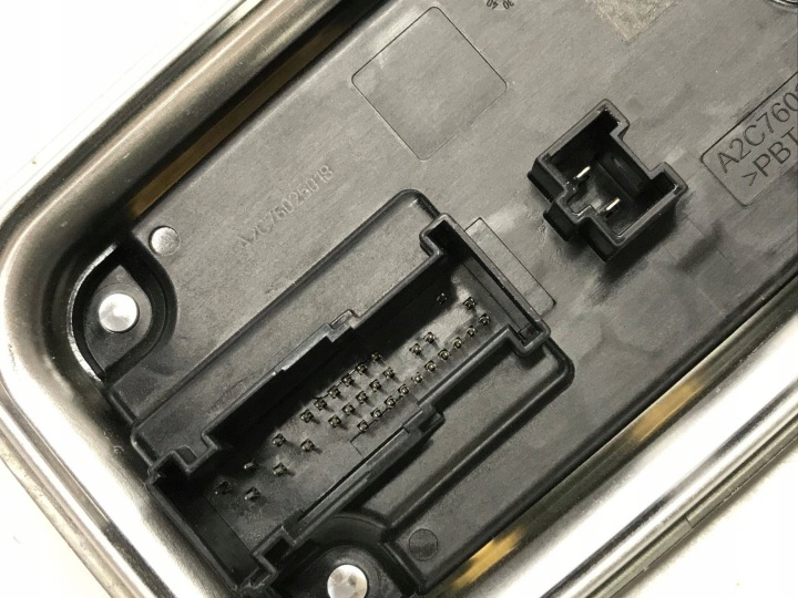 MERCEDES-BENZ C W206 CONVERTISSEUR MODULE LED A2239006130