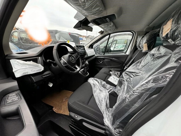 CONDUITES DE DÉRIVATION EAU PRIMASTAR TRAFIC IV VIVARO 2.0DCI 210477021R 210477021R