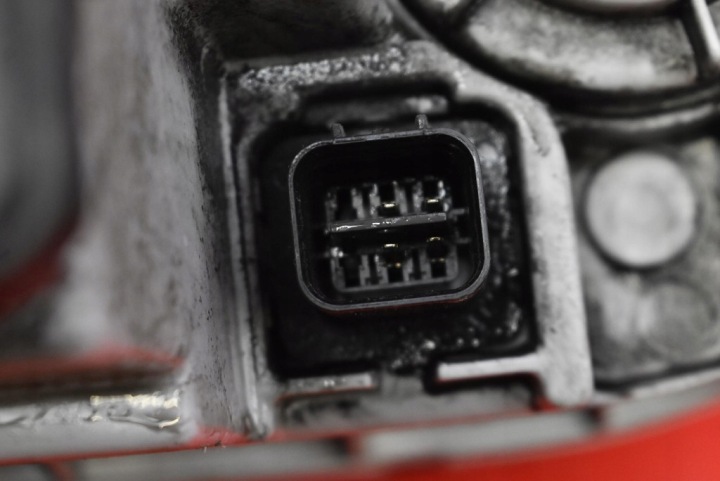 PROJECTEUR GAUCHE PHARE AVANT LENTILLE EUROPE 101-3698 HYUNDAI COUPÉ 1 I 99-01