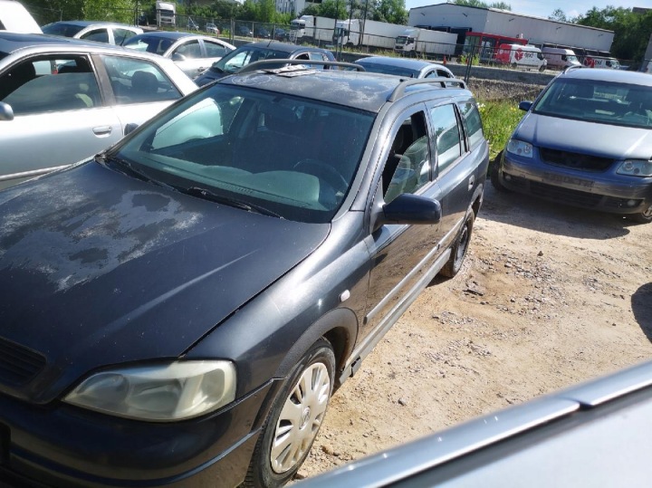 OPEL ASTRA BOÎTE FUSIBLES 1998 1.6L 90560119