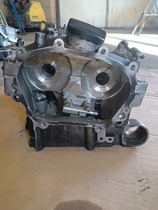 CULASSE MOTEUR DROITE MERCEDES 3.5 CGI V6 R2760162500