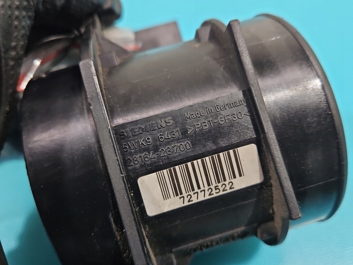DÉBITMÈTRE KIA CERATO 5WK96431, 28164-23700 2.0 16V