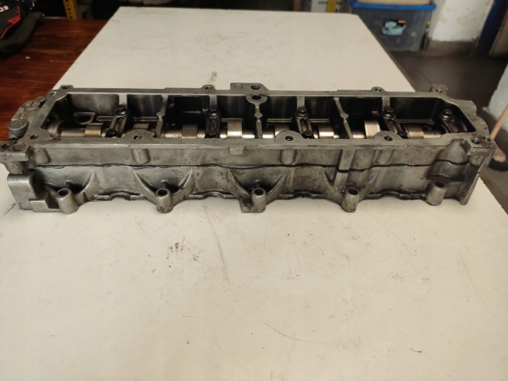 ARBRE À CAMES CITROEN PEUGEOT FORD 1.6 EHDI 8V AVEC SUPPORT 9684569080