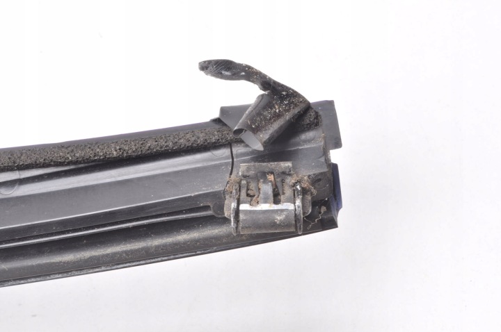 ASTON MARTIN DB11 MOULURE TOITS TOITS GAUCHE HY53-014A37-AC HY53-27943-AE