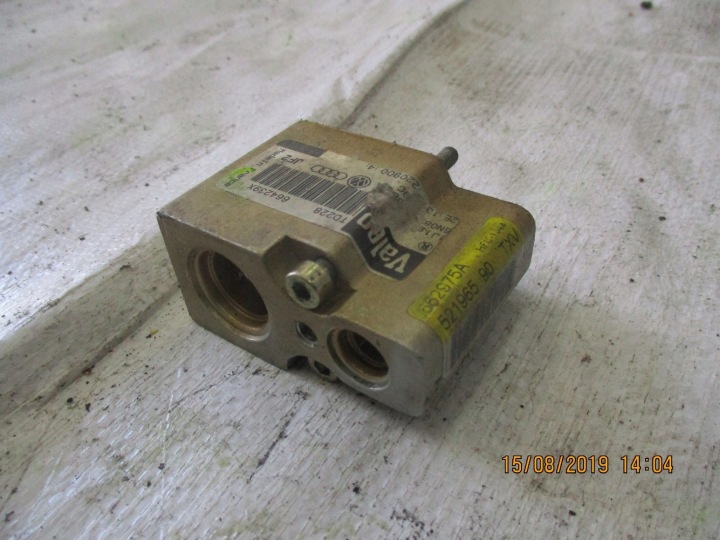SOUPAPE EXPANSIBLE 1J1820103B SEAT LEON VW AUDI SKODA