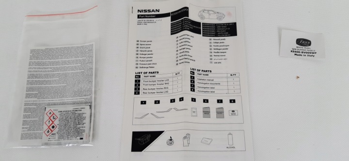 NISSAN JUKE F15 BAGUETTES DÉCORATIF PARE-CHOCS AVANT KE600-BV009