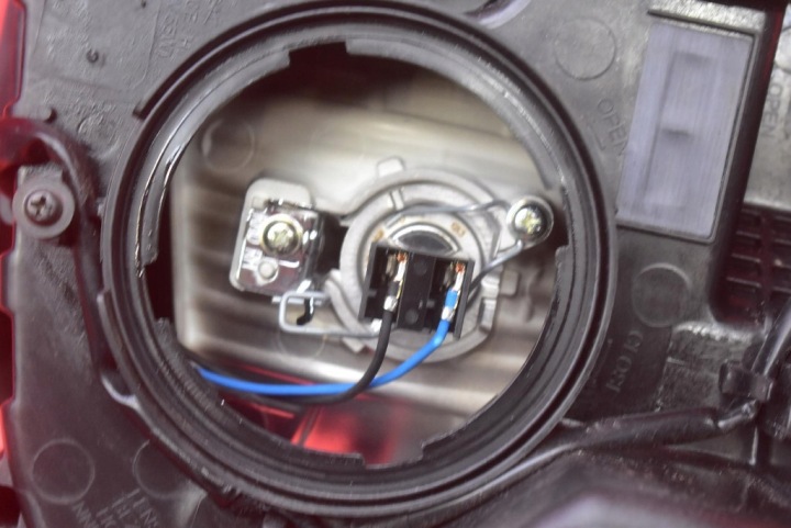 PROJECTEUR DROIT PHARE AVANT UK 95440410 OPEL MOKKA A 12-15