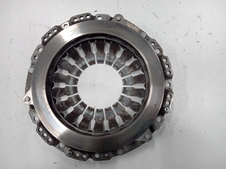 EMBRAYAGE COMPLET DISQUE COLLIER INFINITI Q50 Q70