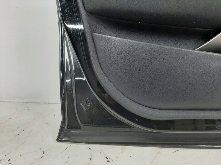 BMW E87 120I 06R PORTES GAUCHE AVANT CODE 668/9 41517191011