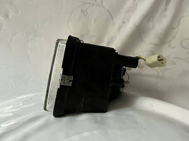 PROJECTEUR VALEO DROIT FIAT 127 FIORINO 82-85 ORIGINAL VALEO 063085