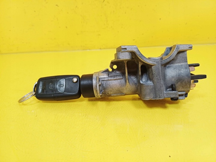 CONTACTEUR D'ALLUMAGE AVEC CLÉ VW PASSAT B5 4B0905851C NR33