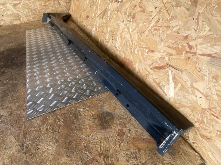 REVÊTEMENT MOULURE SEUIL DROITE CÔTÉ JAGUAR XF X260