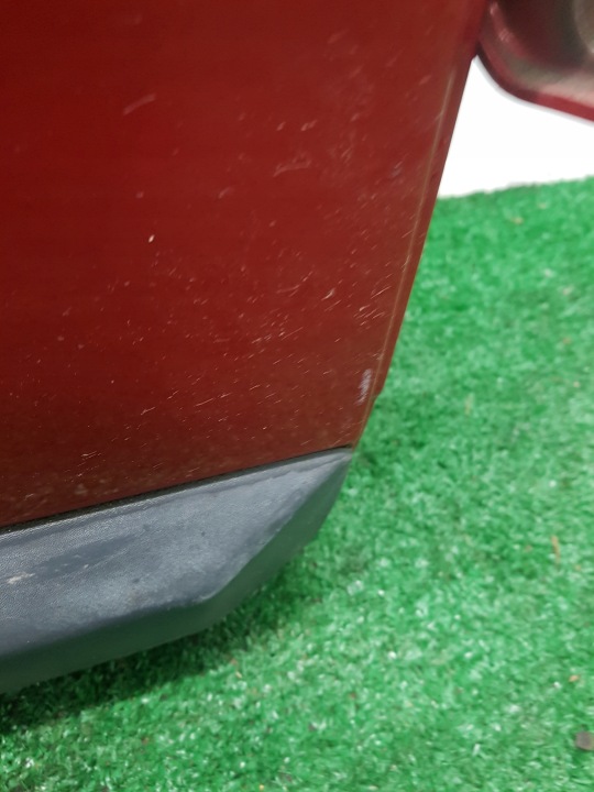 PORTES DROIT ARRIÈRE DACIA SANDERO 2009 CODE TEB76