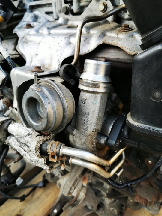 MOTEUR RENAULT MEGANE III SCENIC 2.0 DCI M9R B610 M9R B 610 COMPLET