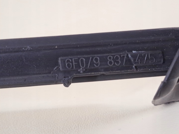 MOULURE PORTES DÉCORATIVE RACLOIR EXTÉRIEUR GAUCHE AVANT SEAT ARONA LIFT 24R