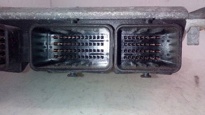ORDINATEUR MOTEUR CITROEN C8 2,2HDI 0281011779
