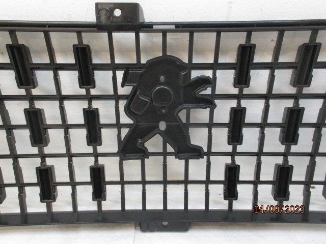 PEUGEOT 2008 LIFT GT LINE GRILLE CALANDRE PARE-CHOCS NEUF ORYGINALANA