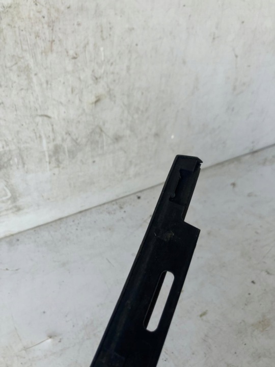 MOULURE RACLOIR PORTES DROIT ARRIÈRE C4 GRAND PICASSO II