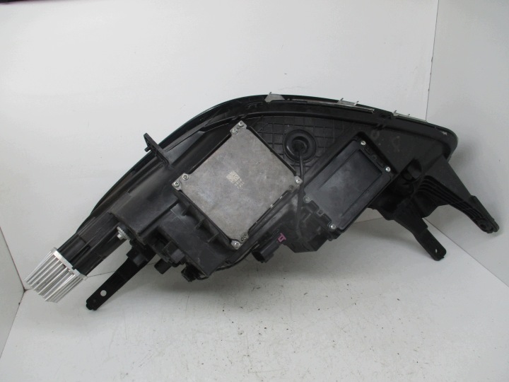 MG ZS 2 II LIFT 19-24 PROJECTEUR DROIT PHARE AVANT COMPLET LED EUROPE 11275386