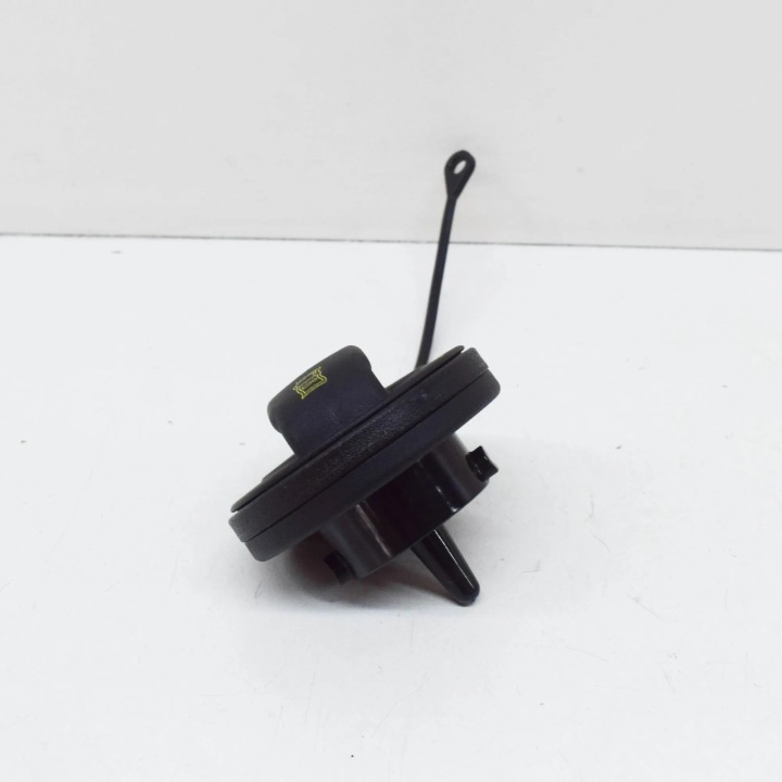 BOUCHON GOULOTTE DE REMPLISSAGE CARBURANTS AUDI A6 11- DIESEL