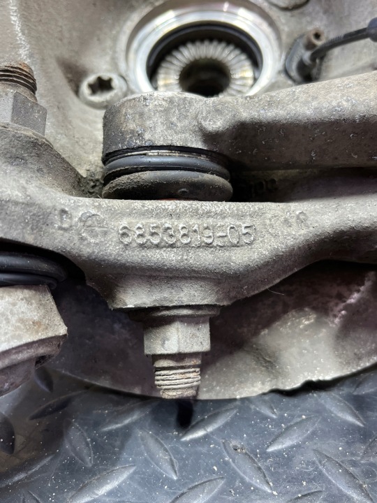 ROTULE DE DIRECTION ROUES GAUCHE AVANT BMW F30 F31 XDRIVE OE 6853819