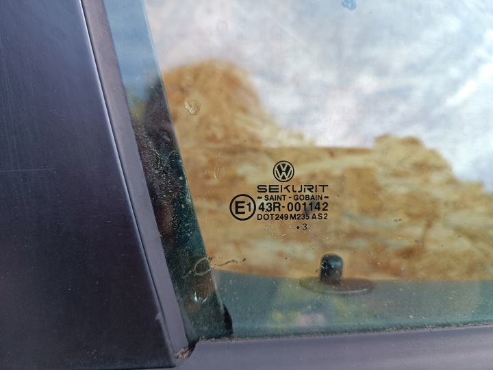 VW POLO 9N 5D LA5M PORTES AVANT DROIT DROIT