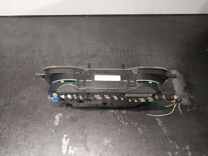 COMPTEUR SKODA OCTAVIA MK1 (1U) 1U0920811F