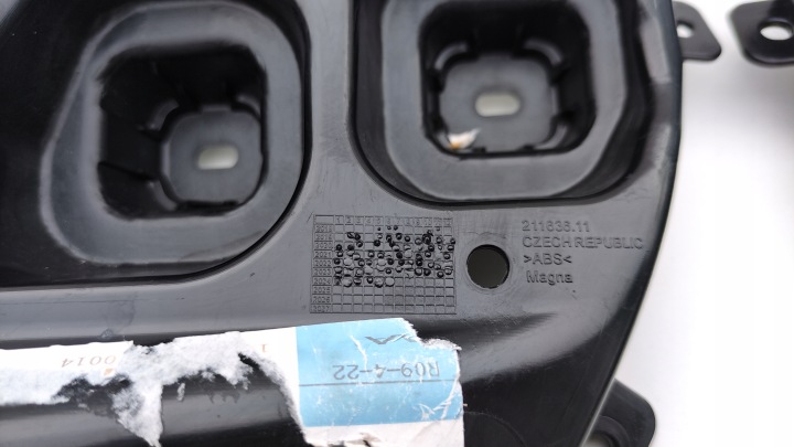BMW 1 F40 18- GLISSIÈRE FIXATION PARE-CHOCS DROIT GAUCHE ARRIÈRE ARRIÈRE (TC462)