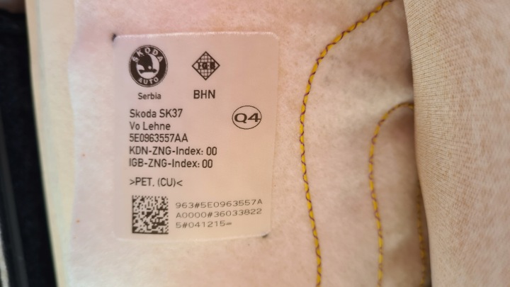 SKODA OCTAVIA III 3 12-22R BRODERIE GARNITURE MATÉRIAU SIÈGES DROIT AVANT