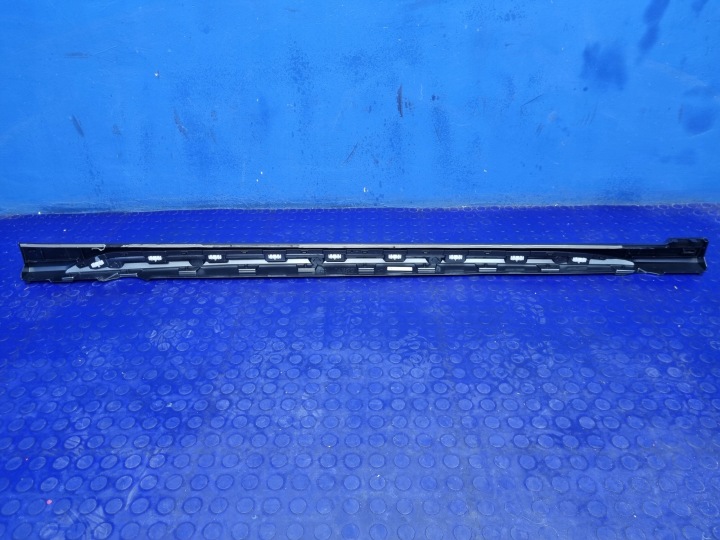 AUDI A3 8Y LZ7S GAUCHE REVÊTEMENT MOULURE SEUIL ORIGINAL 8Y0853855A