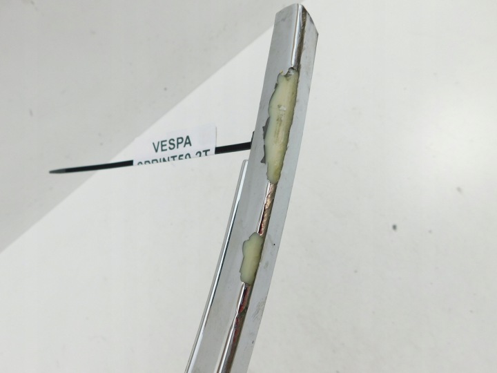 PIAGGIO VESPA SPRINT 50 2T MOULURE GAUCHE CHROME
