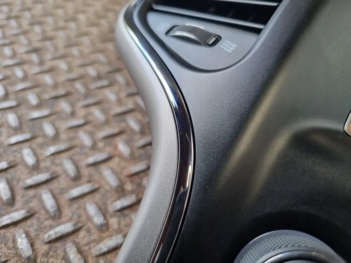 JEEP GRAND CHEROKEE 2018 PANNEAU CLIMATISATION